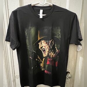 BRAND NEW - FREDDY KRUEGER - GREEN BACKGROUND T-SHIRT MENS SZ large